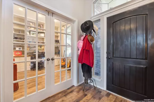 705 Sarazen Ct, Cibolo, TX 78108