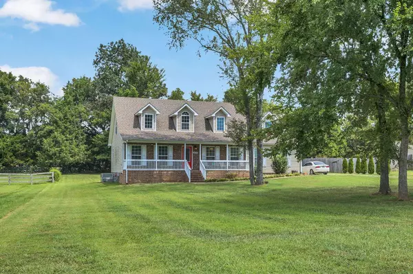 1416 Azalee Ln, Chapel Hill, TN 37034