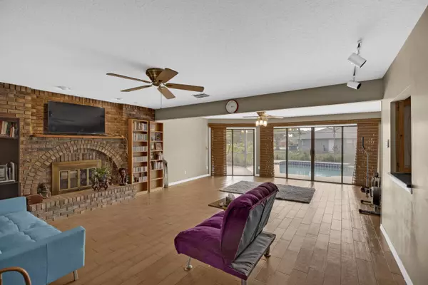 1106 Citrus AVE NE, Palm Bay, FL 32905