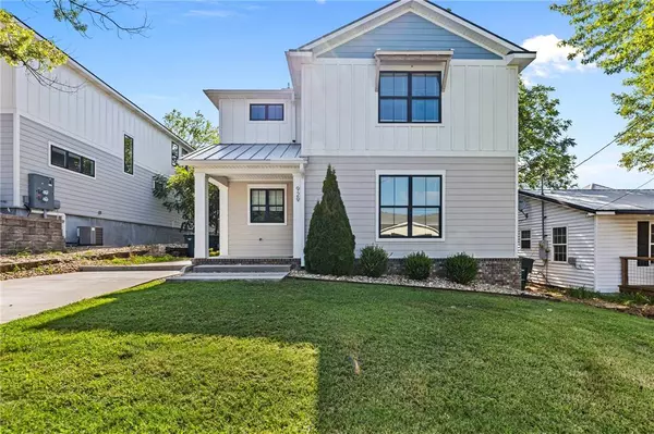 929 & 931 Oakland Ave, Fayetteville, AR 72701