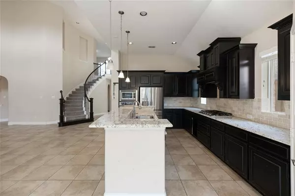 3105 Tropica Drive, Little Elm, TX 75068