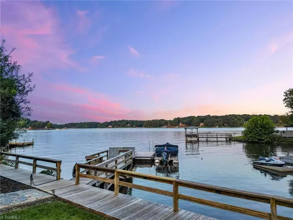 140 Dock Post LN, Lexington, NC 27292