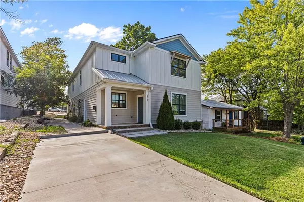 929 & 931 Oakland Ave, Fayetteville, AR 72701