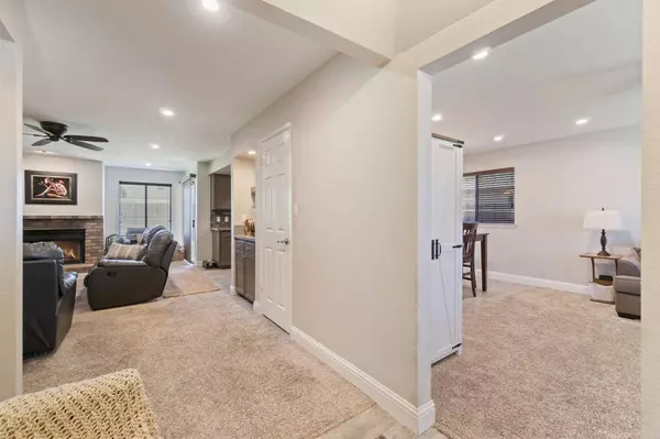 1374 Saginaw Avenue, Clovis, CA 93612