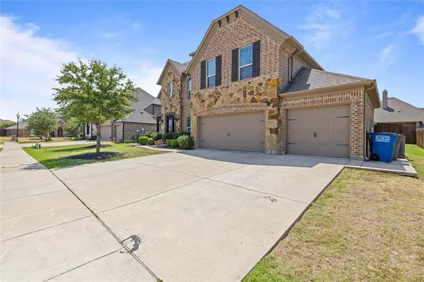 3105 Tropica Drive, Little Elm, TX 75068