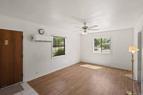 324 Peach ST, Medford, OR 97501