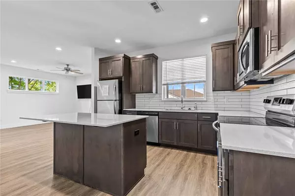 929 & 931 Oakland Ave, Fayetteville, AR 72701