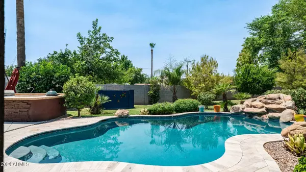 1852 N 39TH Street, Phoenix, AZ 85008