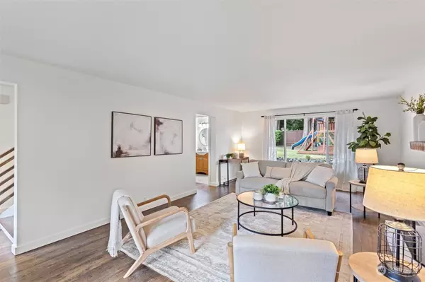 4406 231st PL SW, Mountlake Terrace, WA 98043