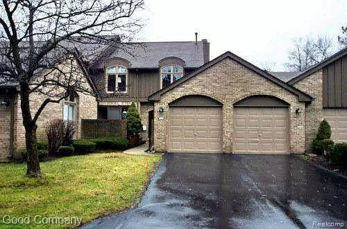 30375 OAKVIEW Way, Bingham Farms, MI 48025