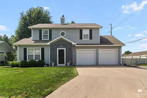 2519 Nutmeg CIR, Manhattan, KS 66502
