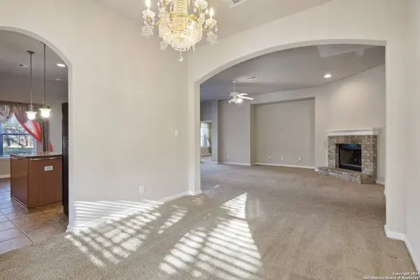 2038 OAK FLAT RD, San Antonio, TX 78251-4389