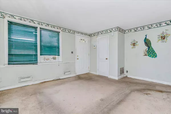 4543 SHAMROCK AVE, Baltimore, MD 21206