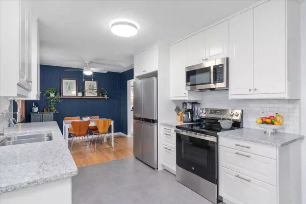 3795 Grand AVE, White Bear Lake, MN 55110