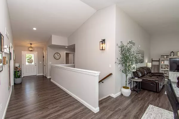 148 Lakengren Dr, Eaton, OH 45320