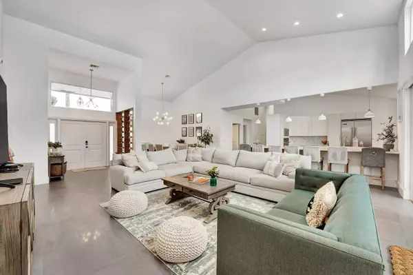 11001 Boca Woods LN, Boca Raton, FL 33428