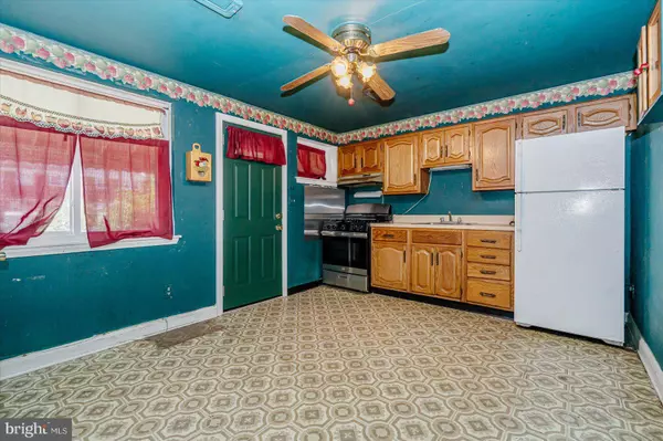 4543 SHAMROCK AVE, Baltimore, MD 21206