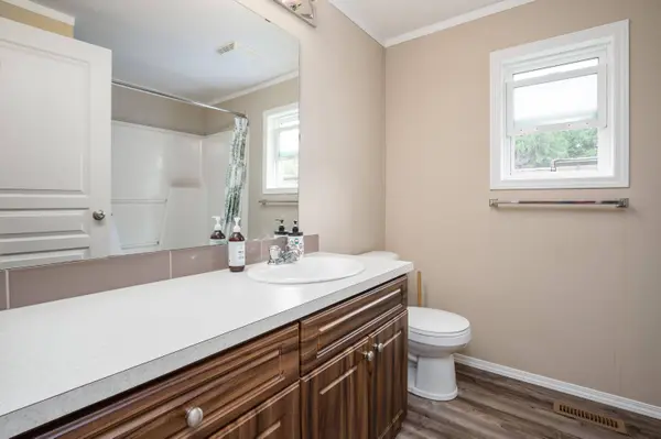 40022 GOVERNMENT RD #5, Squamish, BC V8B 0H7