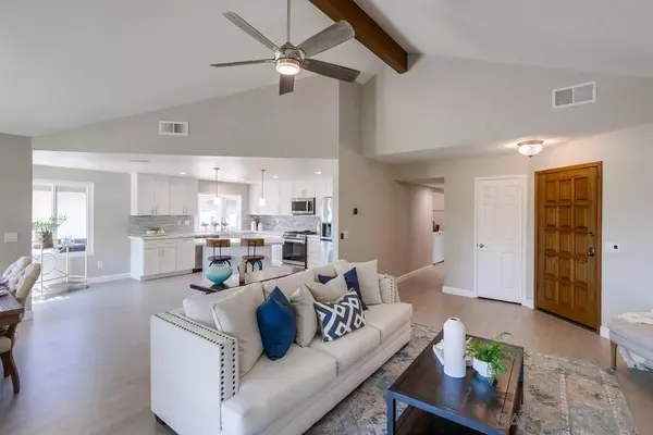 13025 Caminito Bracho, San Diego, CA 92128