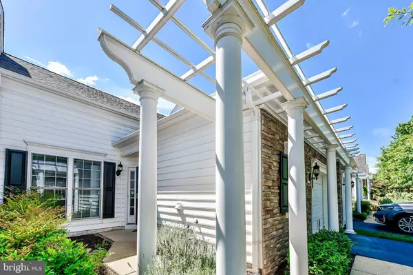 44407 MALTESE FALCON SQ, Ashburn, VA 20147