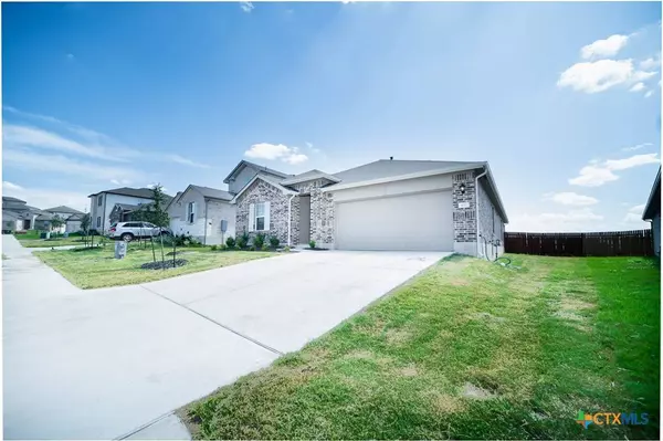 132 Docile LOOP, San Marcos, TX 78666