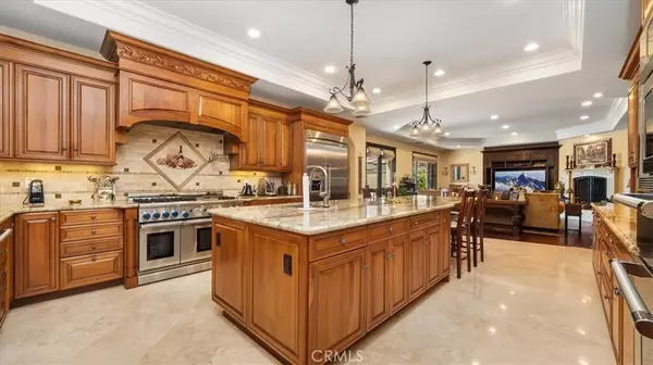 2416 Prospect DR, Upland, CA 91784