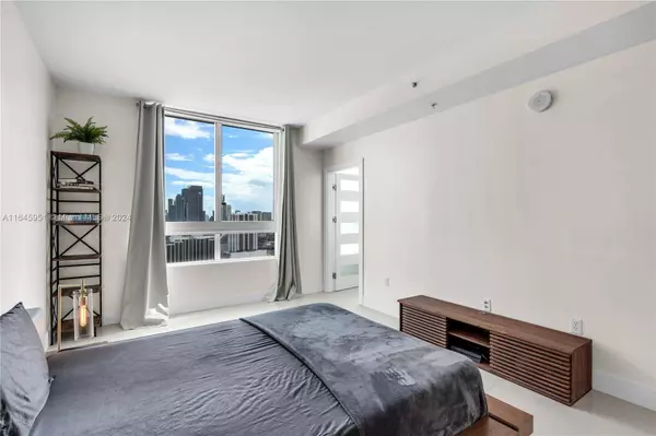 1900 N Bayshore Dr #3611, Miami, FL 33132