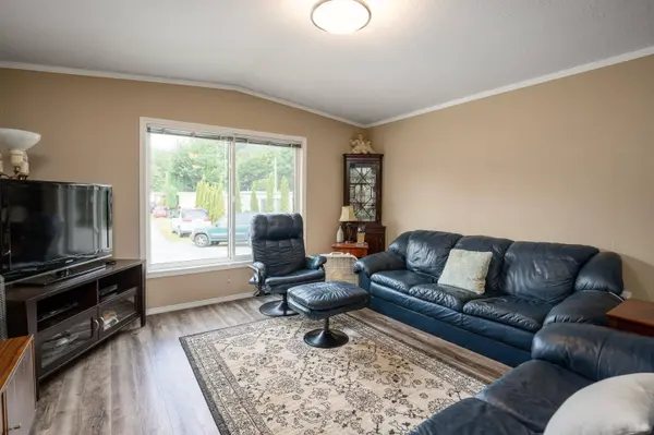 40022 GOVERNMENT RD #5, Squamish, BC V8B 0H7