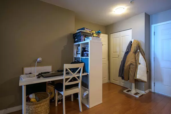 33960 OLD YALE RD #312, Abbotsford, BC V2S 2J9