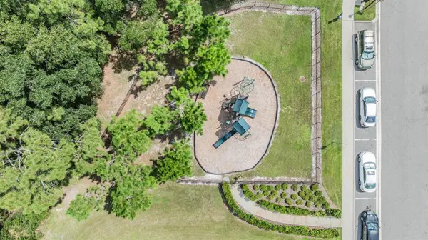 1066 AMBER LEAF TRL, Wesley Chapel, FL 33544