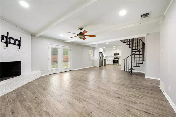 8800 Chilton Court, North Richland Hills, TX 76182