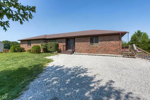 8850 Big Bend RD, Martinsville, IN 46151