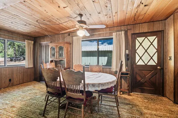 42161 Aspen Lane, Shaver Lake, CA 93664