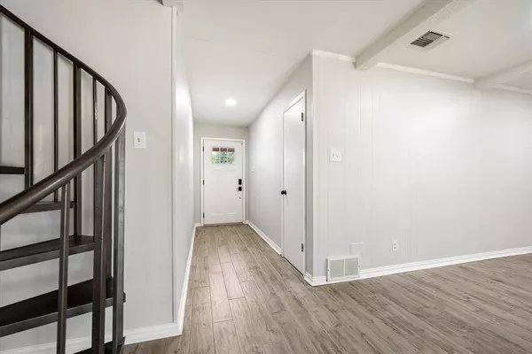 8800 Chilton Court, North Richland Hills, TX 76182