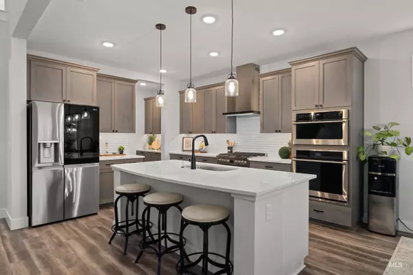 3047 N King Garden Way, Star, ID 83669