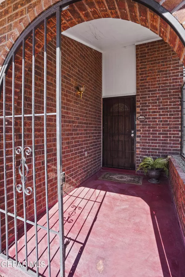 773 MARTHA GALE DR, El Paso, TX 79912