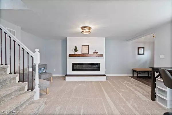 1427 Breiding RD, Akron, OH 44310