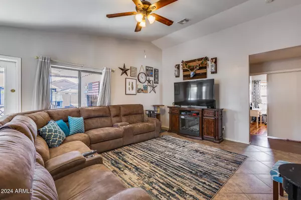 13227 W BANFF Lane, Surprise, AZ 85379