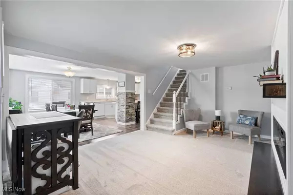 1427 Breiding RD, Akron, OH 44310