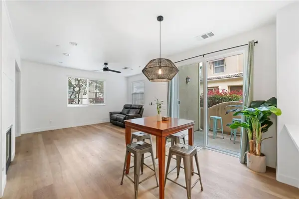 44982 HAWTHORN ST #207, Temecula, CA 92592