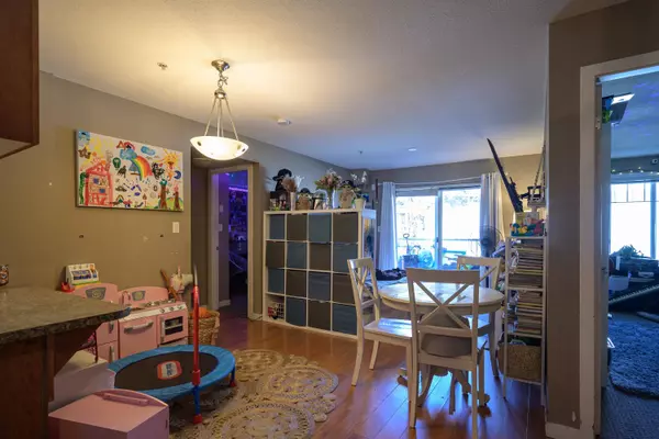 33960 OLD YALE RD #312, Abbotsford, BC V2S 2J9