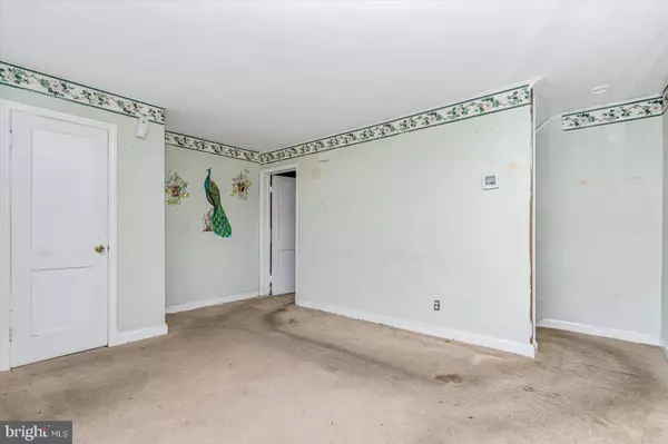 4543 SHAMROCK AVE, Baltimore, MD 21206