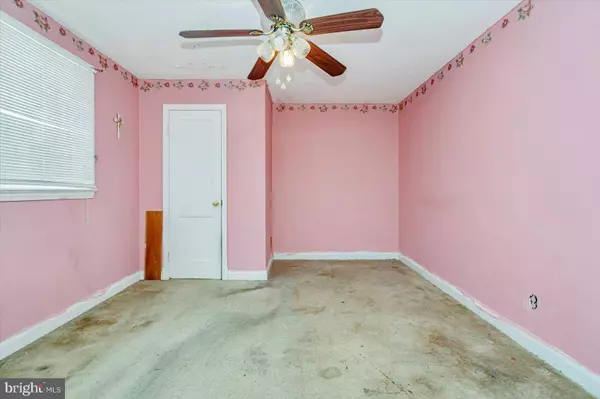 4543 SHAMROCK AVE, Baltimore, MD 21206