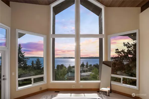 10311 NE 60th ST, Kirkland, WA 98033