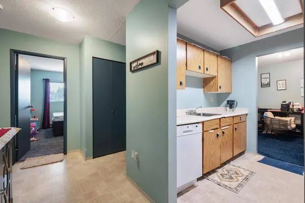 33850 FERN ST #105, Abbotsford, BC V2S 6C3