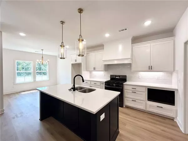 28 Dunbarton Dr, Bella Vista, AR 72715