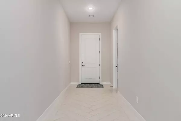 3120 E FLINTLOCK Drive, Queen Creek, AZ 85142