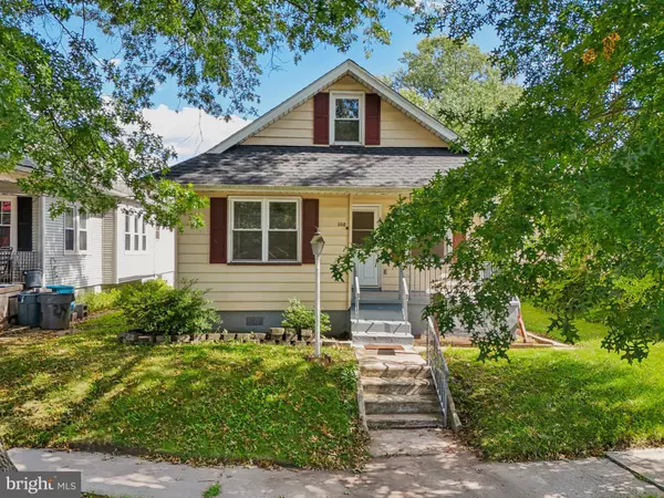 208 E PINE ST, Audubon, NJ 08106