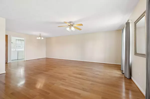 181 Hatton Dr, Gordonsville, TN 38563