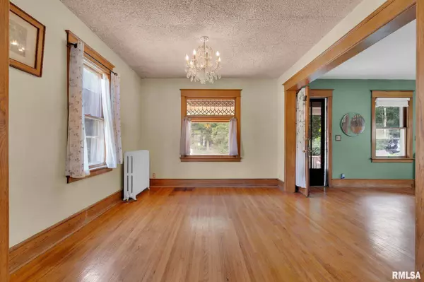 1000 23RD ST, Rock Island, IL 61201